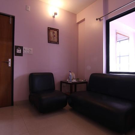 Hotel Rajawas Dibrugarh Екстер'єр фото