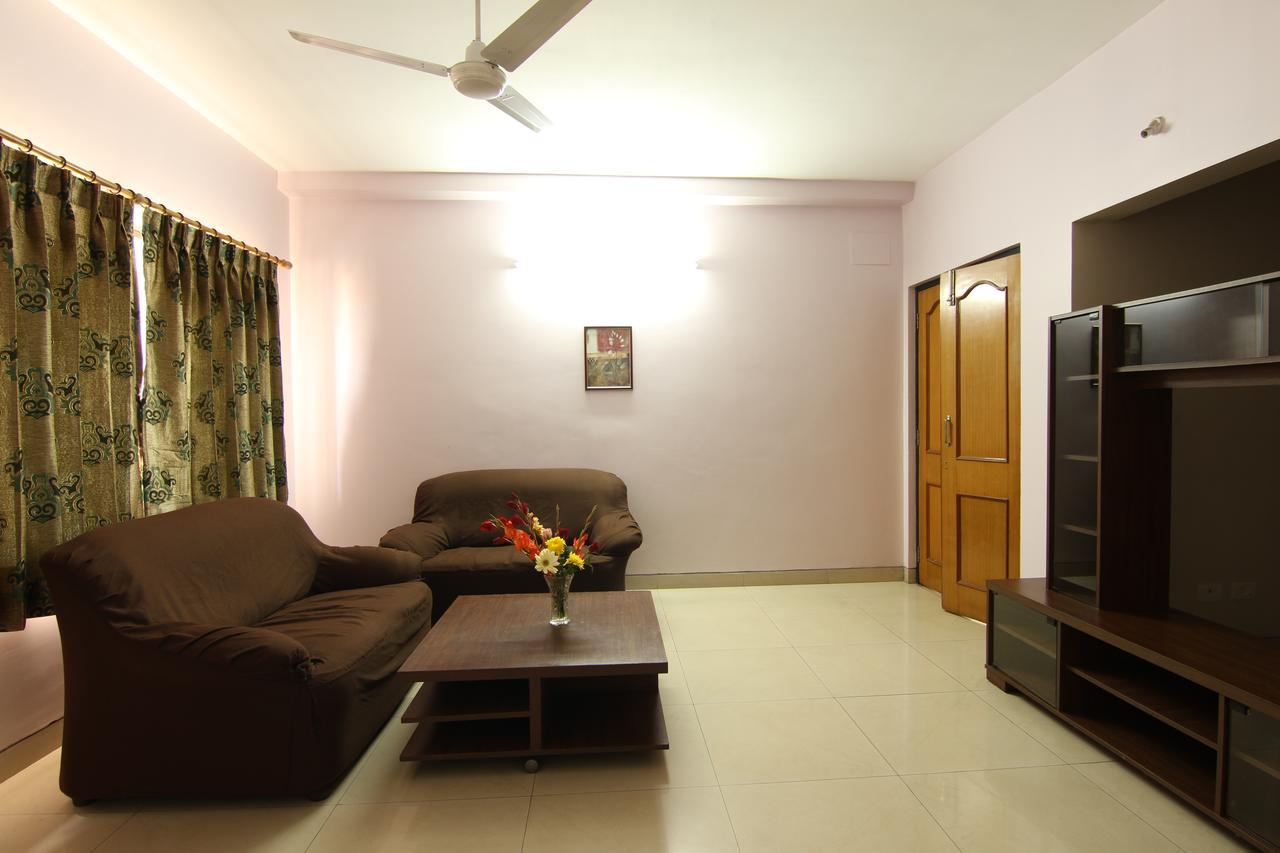 Hotel Rajawas Dibrugarh Екстер'єр фото