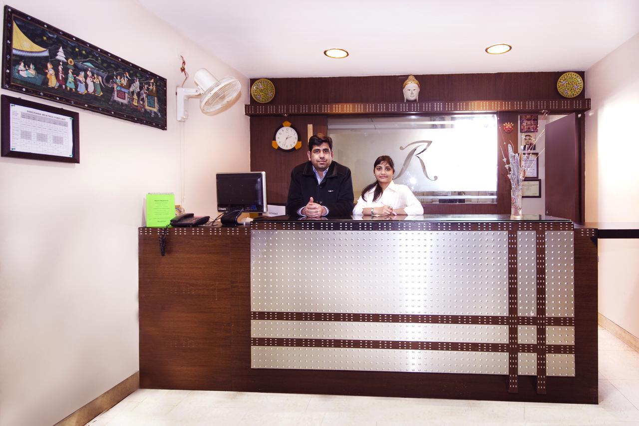 Hotel Rajawas Dibrugarh Екстер'єр фото